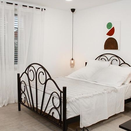 Vinea Suites トロギール エクステリア 写真